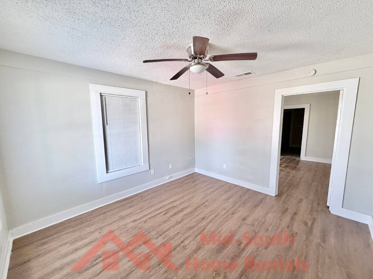 Townhouse for rent at 2263 Hunter Ave, Memphis, TN 38108