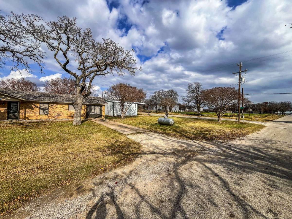 House for rent at 206 E 3rd St, Tolar, TX 76476