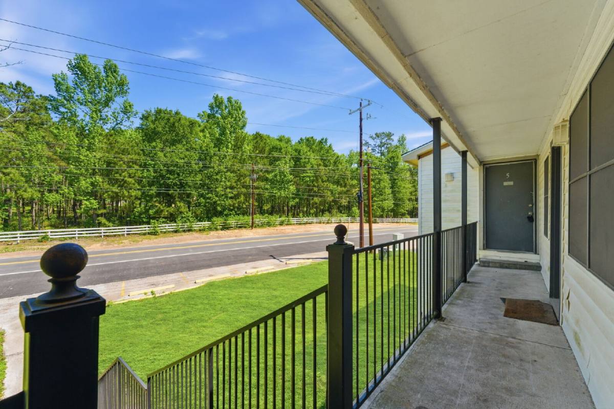 Apartment for rent at 16957 Rabon Chapel Rd #5, Montgomery, TX 77316