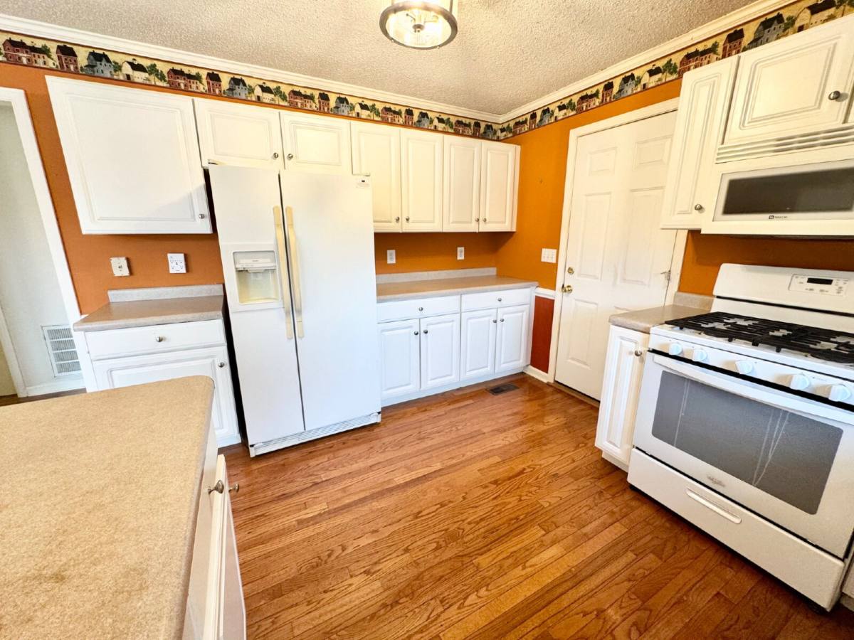 House for rent at 1713 E Main St, Westminster, SC 29693