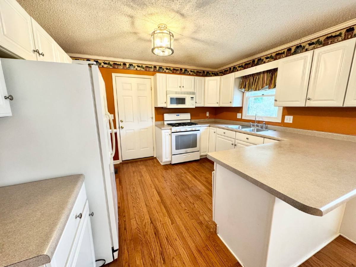 House for rent at 1713 E Main St, Westminster, SC 29693