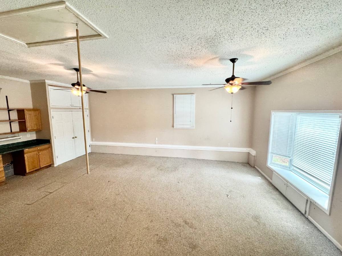House for rent at 1713 E Main St, Westminster, SC 29693