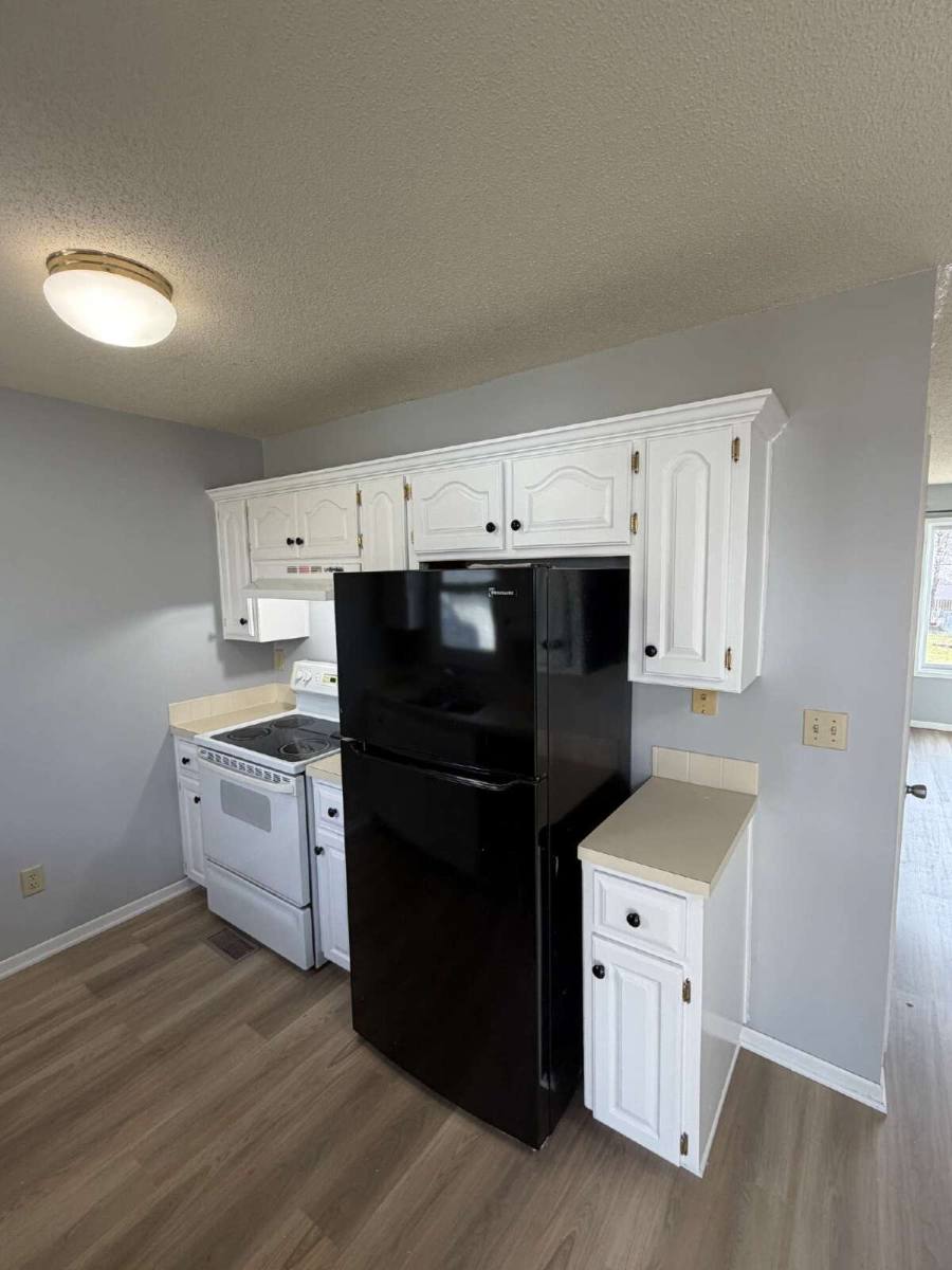 Townhouse for rent at 4033 57th St, Des Moines, IA 50310