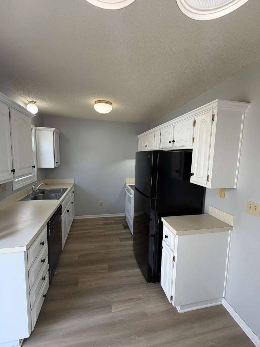 Townhouse for rent at 4033 57th St, Des Moines, IA 50310