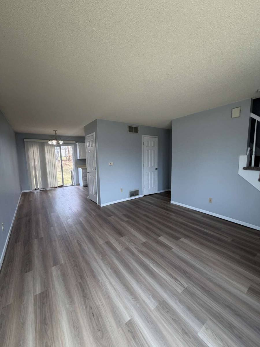 Townhouse for rent at 4033 57th St, Des Moines, IA 50310
