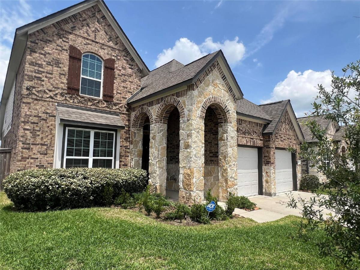 House for rent at 2638 Settler Hill Dr, Fresno, TX 77545
