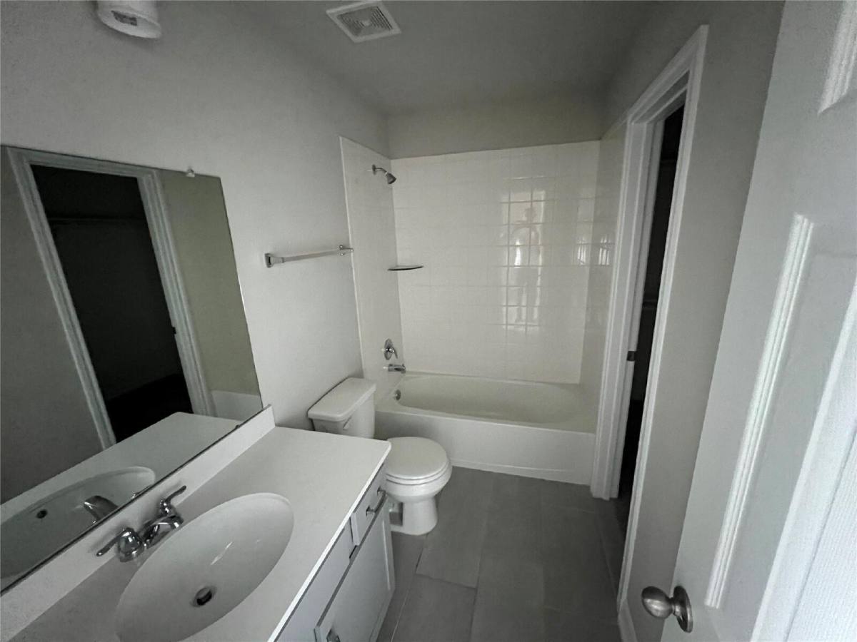 House for rent at 2638 Settler Hill Dr, Fresno, TX 77545