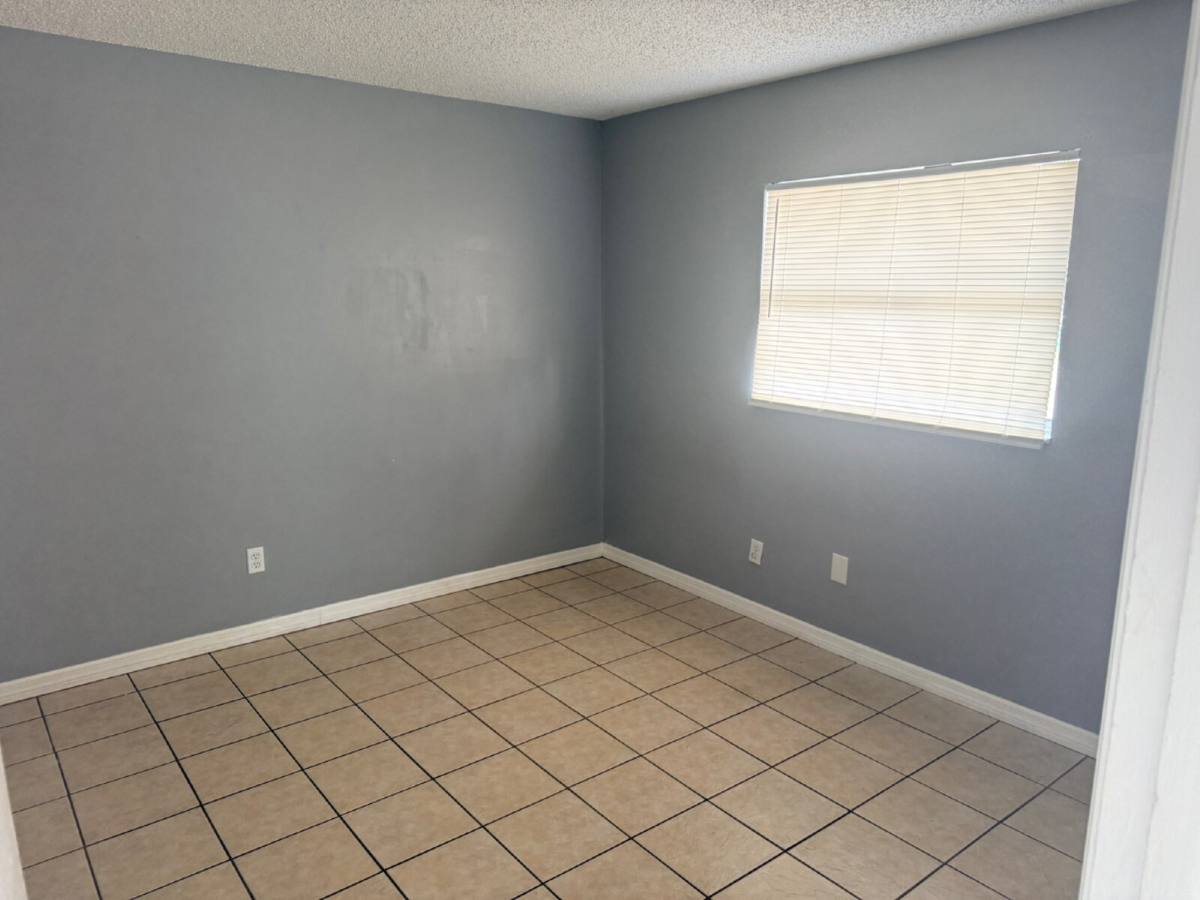 Townhouse for rent at 3277 51st Ave Dr W, Bradenton, FL 34203