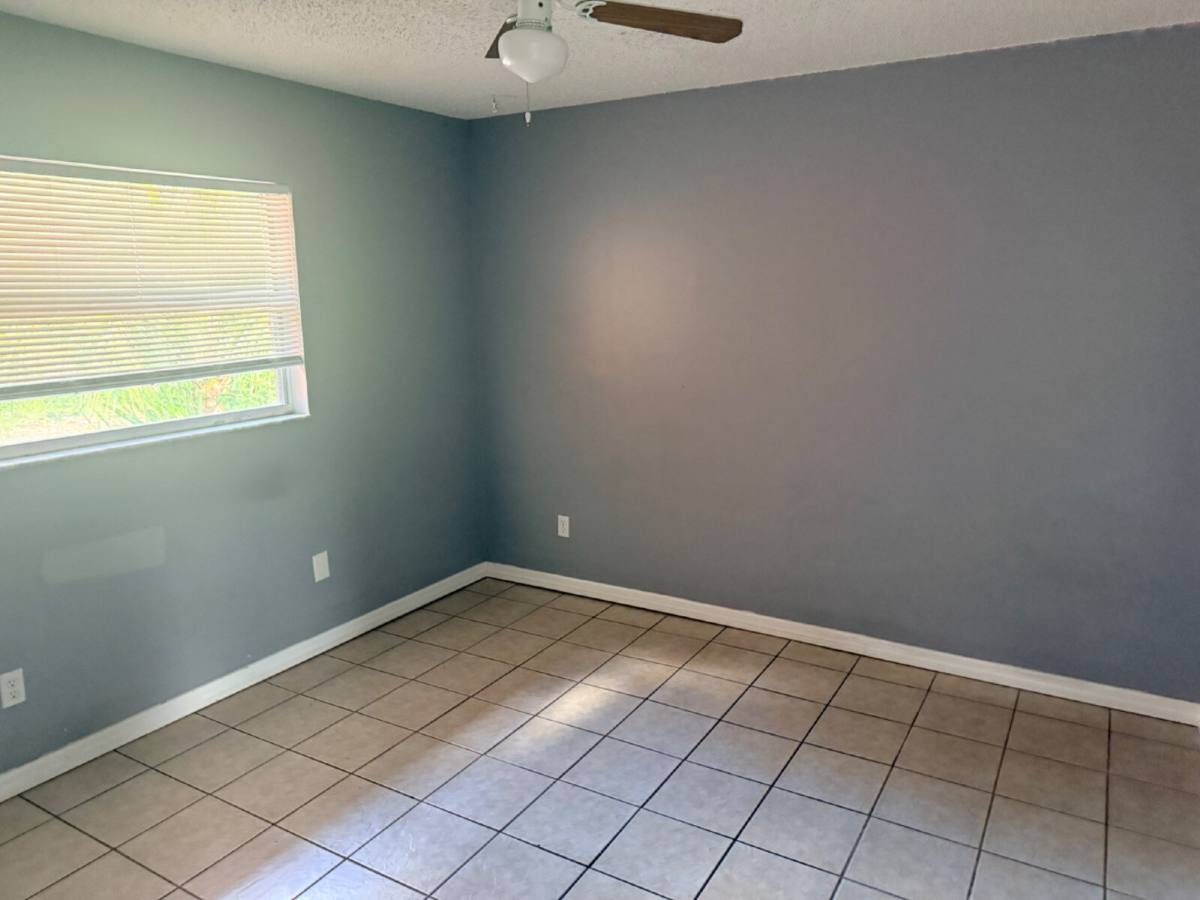 Townhouse for rent at 3277 51st Ave Dr W, Bradenton, FL 34203