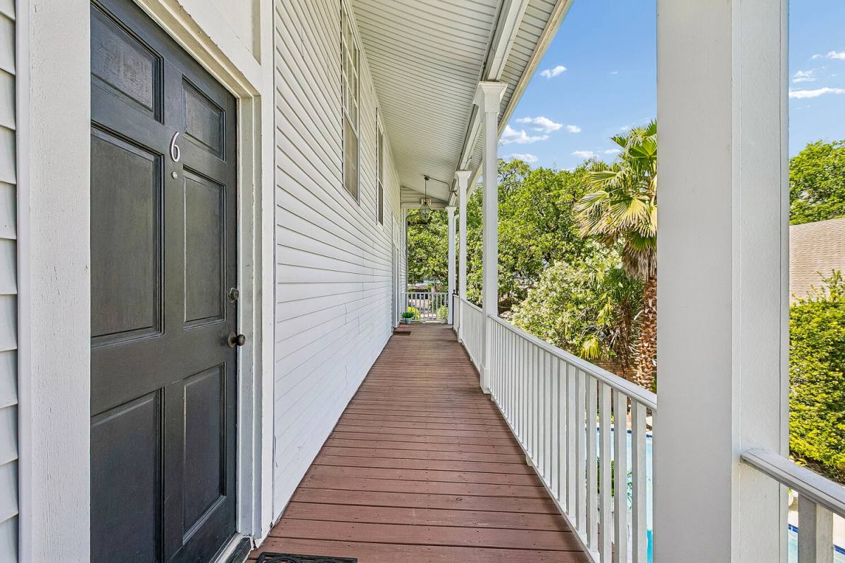 Condo for rent at 825 Louisiana Ave #6, New Orleans, LA 70115
