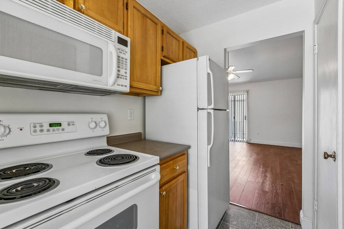 Condo for rent at 825 Louisiana Ave #6, New Orleans, LA 70115