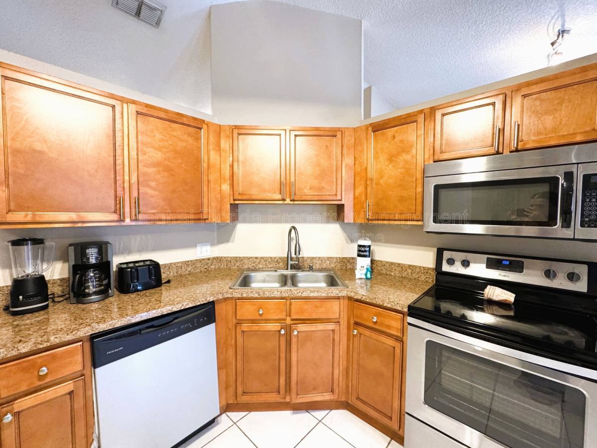 House for rent at 820 Briargrove Ave, Davenport, FL 33837