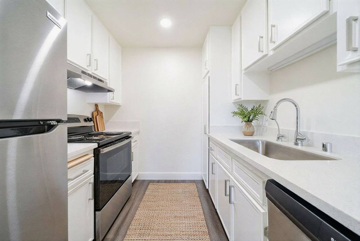 Condo for rent at 1440 Oak Dr #H04, Vista, CA 92084