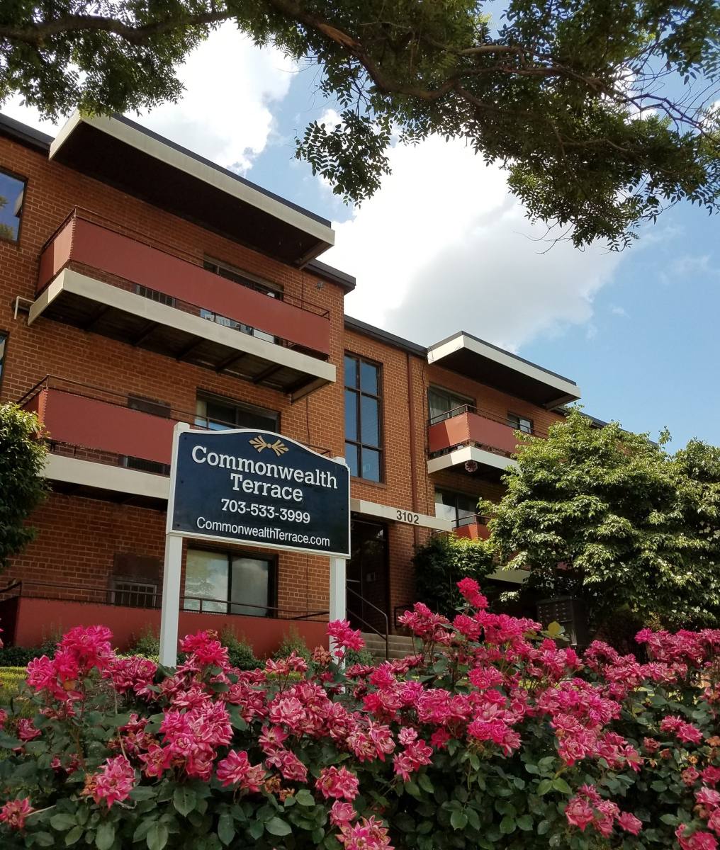 Apartment for rent at 3102 Commonwealth Ave #104, Alexandria, VA 22305