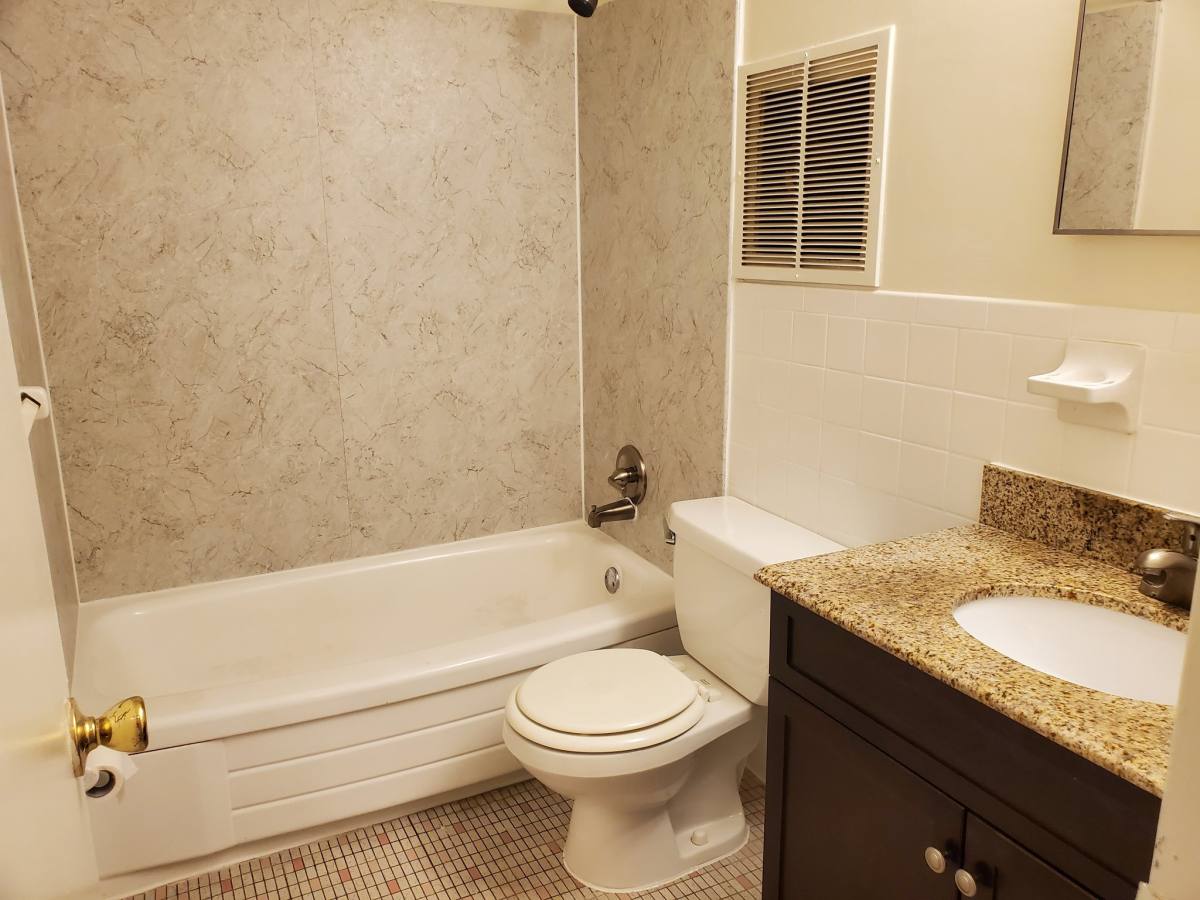 Apartment for rent at 3102 Commonwealth Ave #104, Alexandria, VA 22305