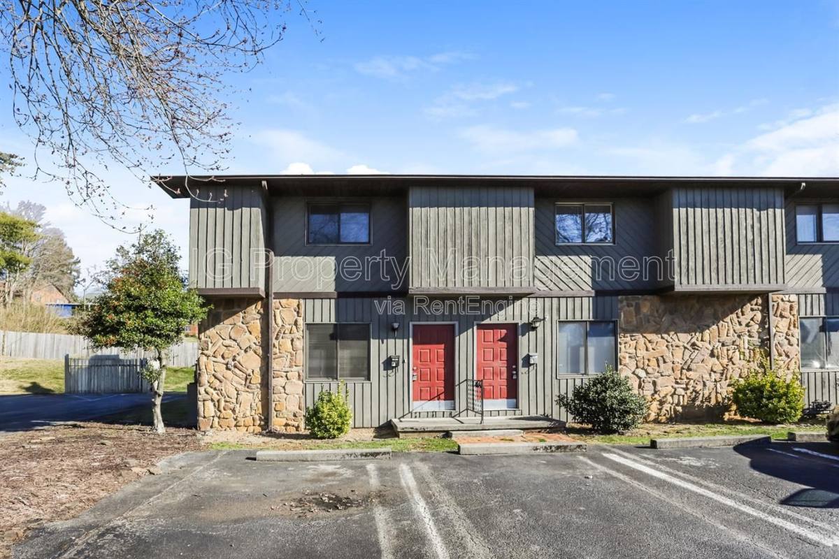 Apartment for rent at 525 Scott County Rd #F, Kingsport, TN 37660