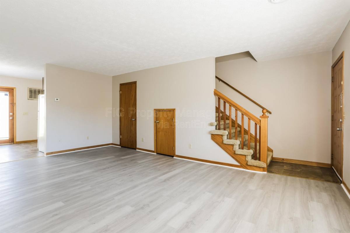 Apartment for rent at 525 Scott County Rd #F, Kingsport, TN 37660