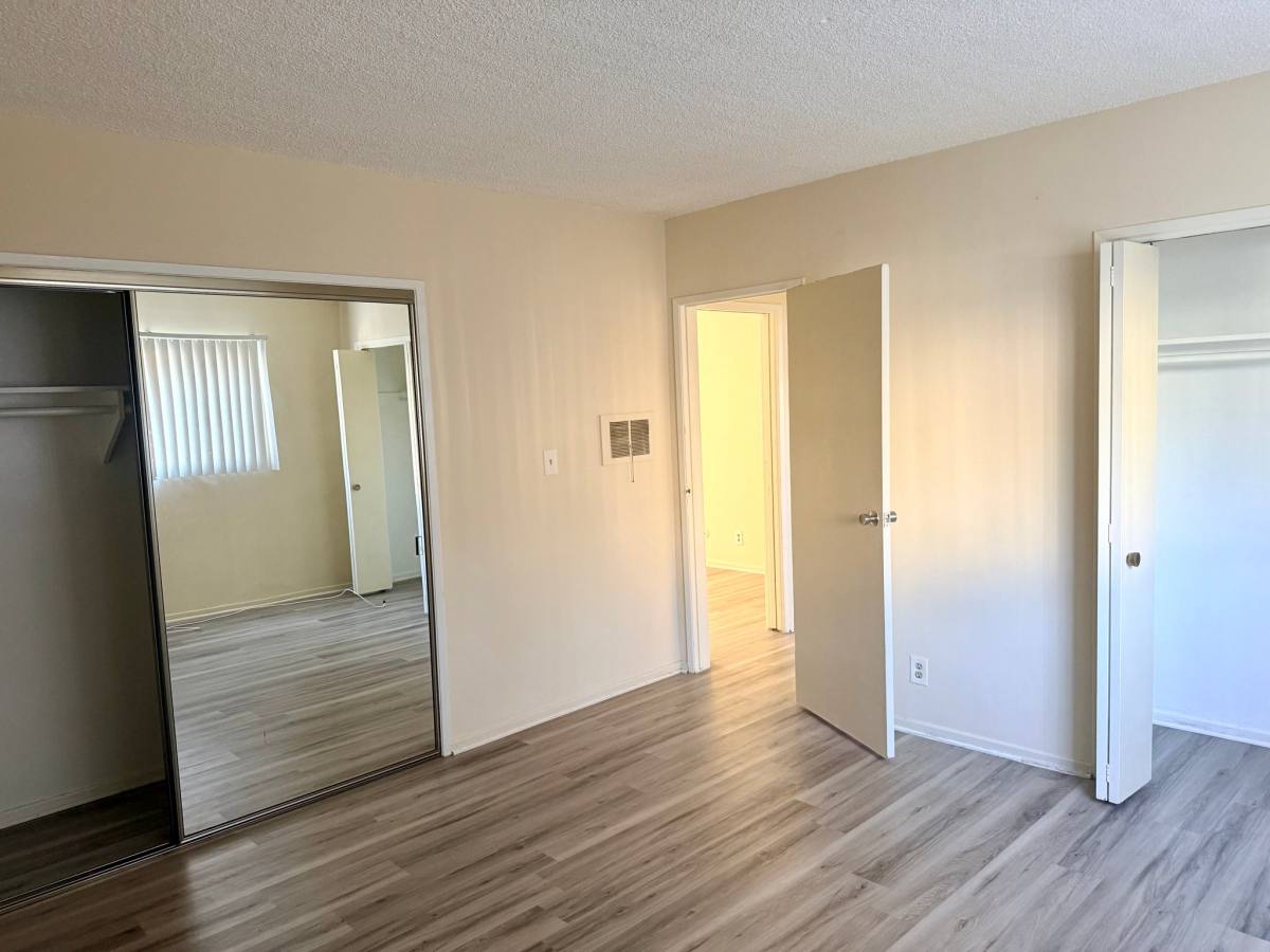 Apartment for rent at 1516 Rock Glen Ave, Glendale, CA 91205