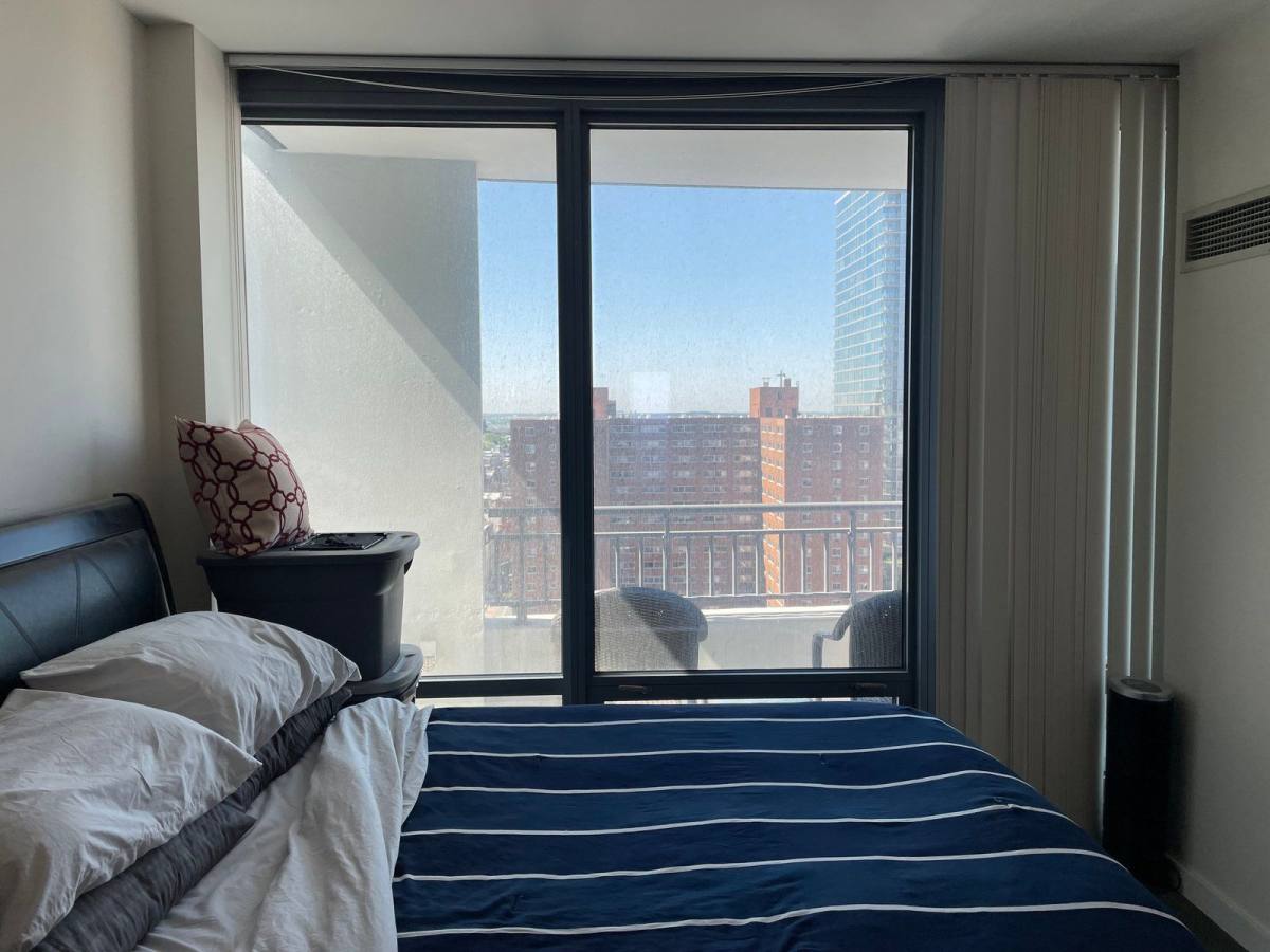 Apartment for rent at 2101 Market St #1605, Philadelphia, PA 19103