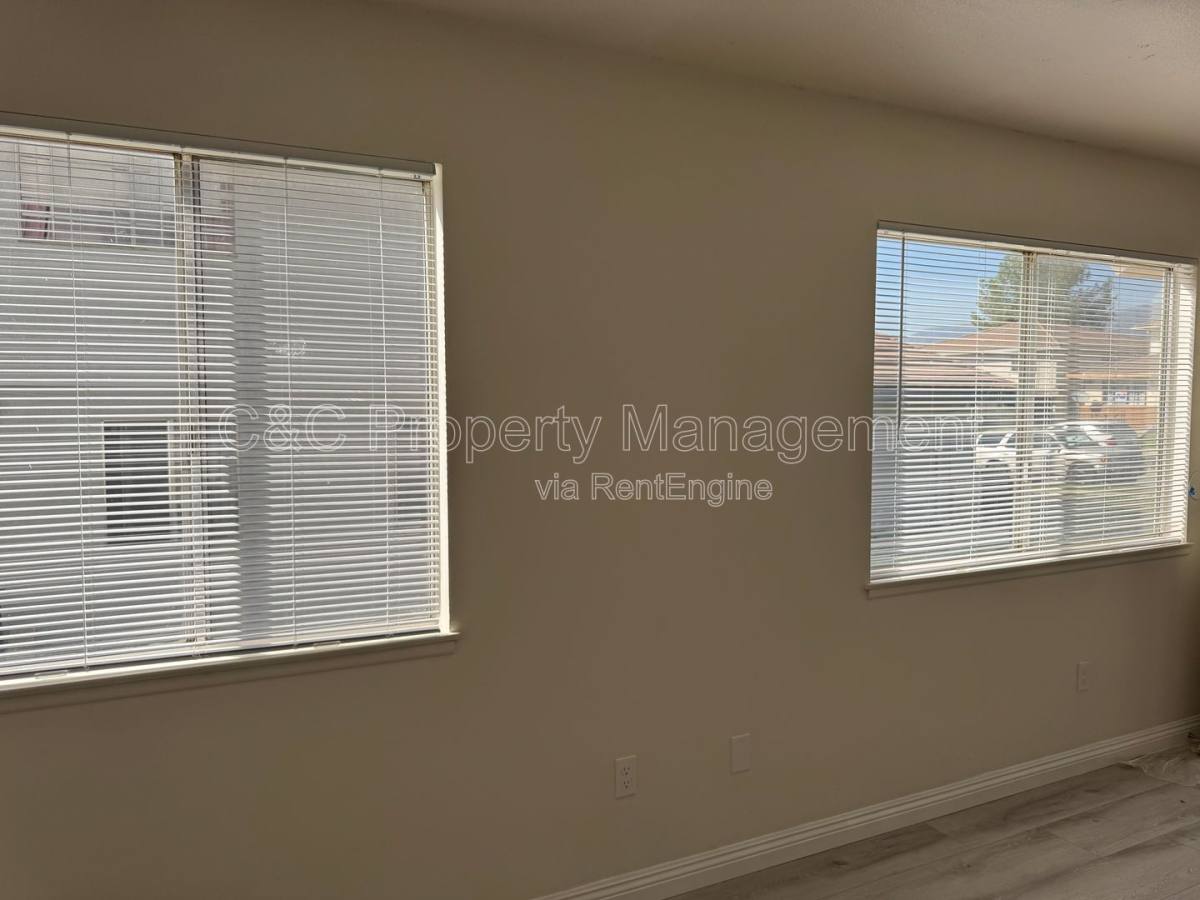Condo for rent at 3479 20th St, Highland, CA 92346