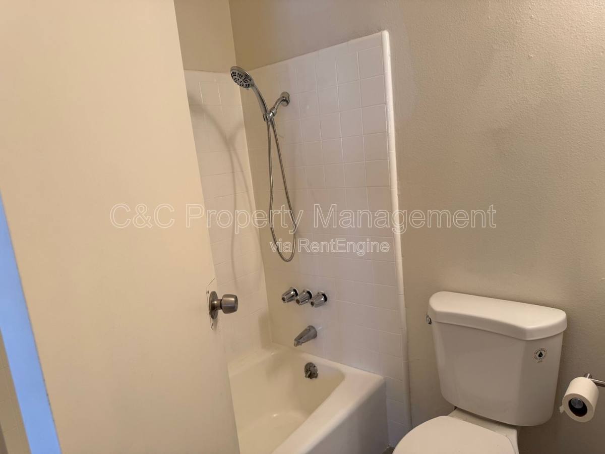 Condo for rent at 3479 20th St, Highland, CA 92346