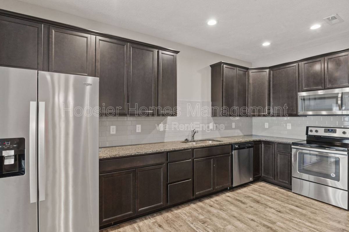 Apartment for rent at 556 Dylan Dr, Avon, IN 46123