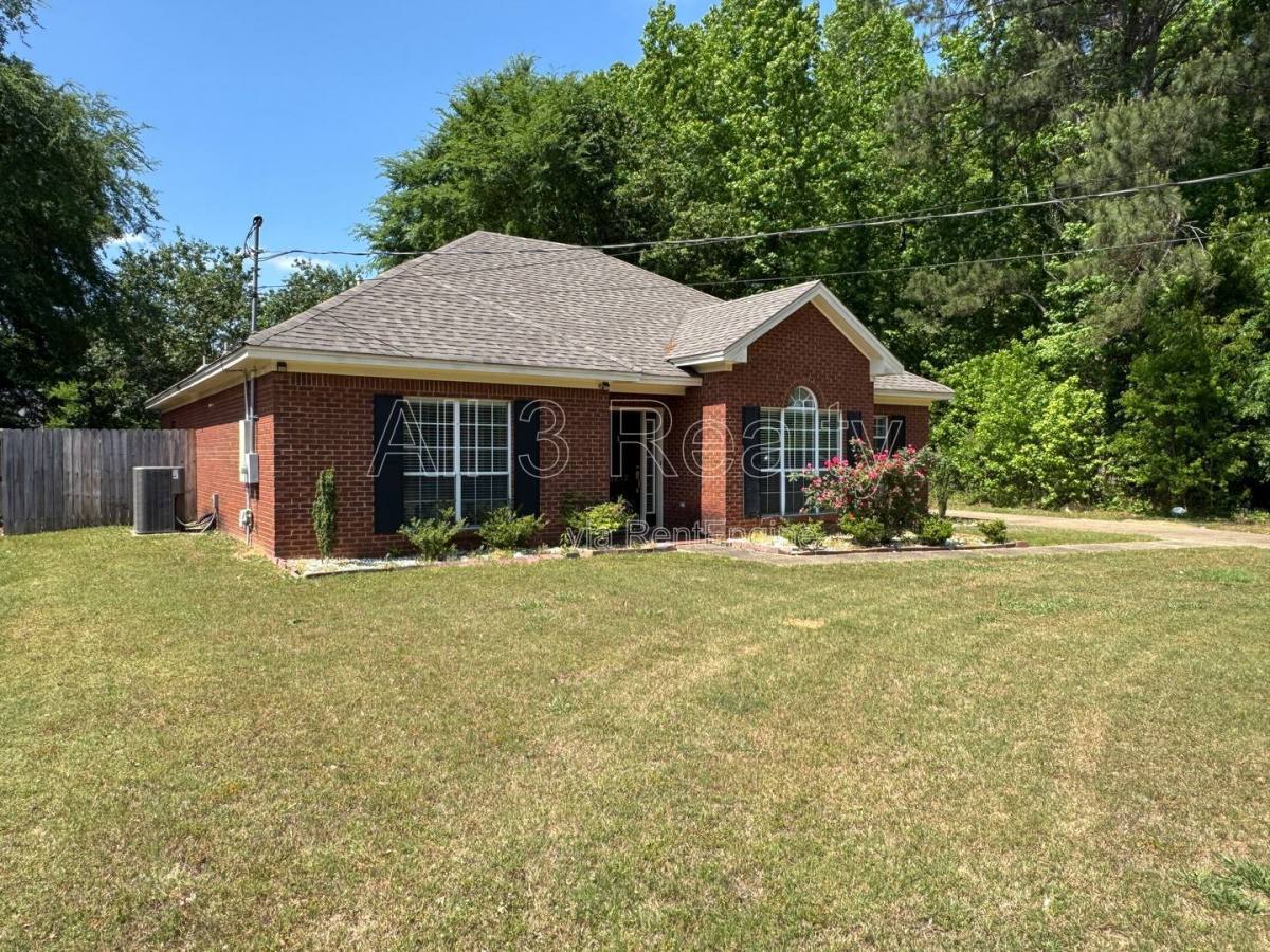 House for rent at 6272 Deerwood Dr, Montgomery, AL 36117
