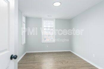Apartment for rent at 8 Pond St, Worcester, MA 01604