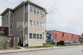 Apartment for rent at 8 Pond St, Worcester, MA 01604