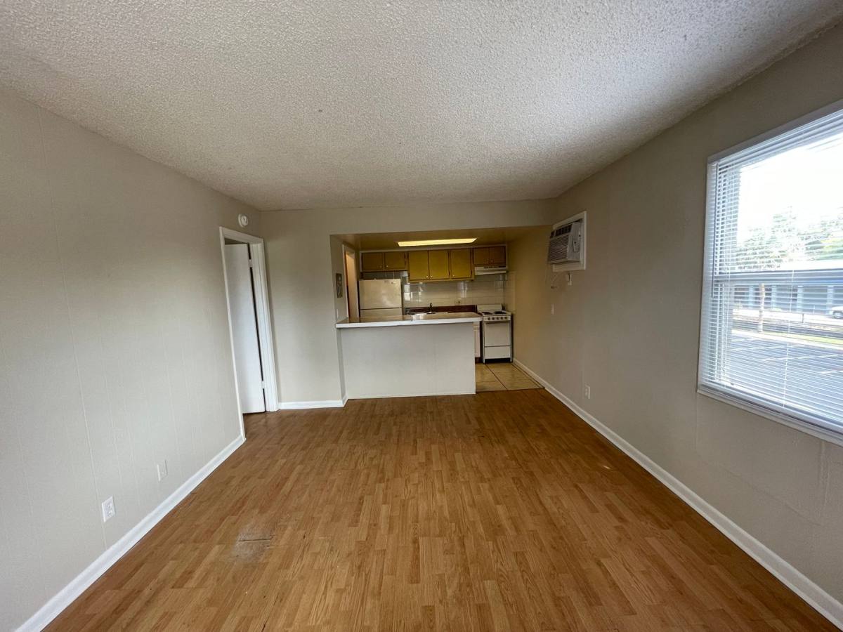 Apartment for rent at 5101 Curry Ford Rd #4, Orlando, FL 32812