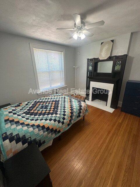 Apartment for rent at 3802 Flad Ave, Saint Louis, MO 63110