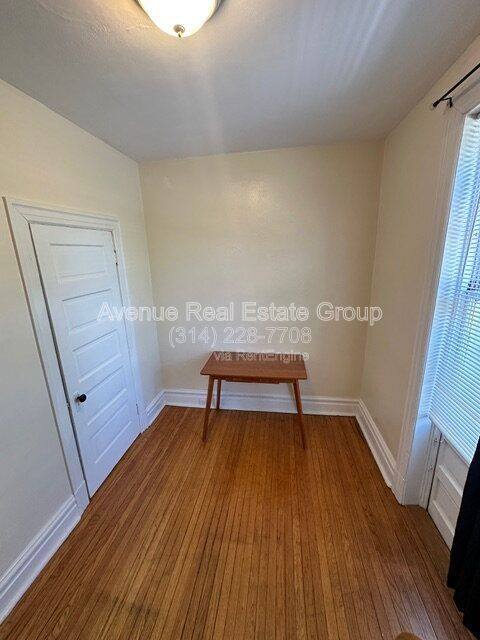 Apartment for rent at 3802 Flad Ave, Saint Louis, MO 63110