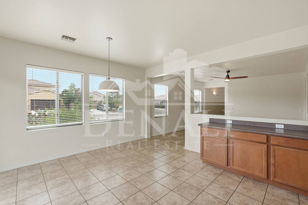 House for rent at 584 N Highlands Grove Lane, Sahuarita, AZ 85629