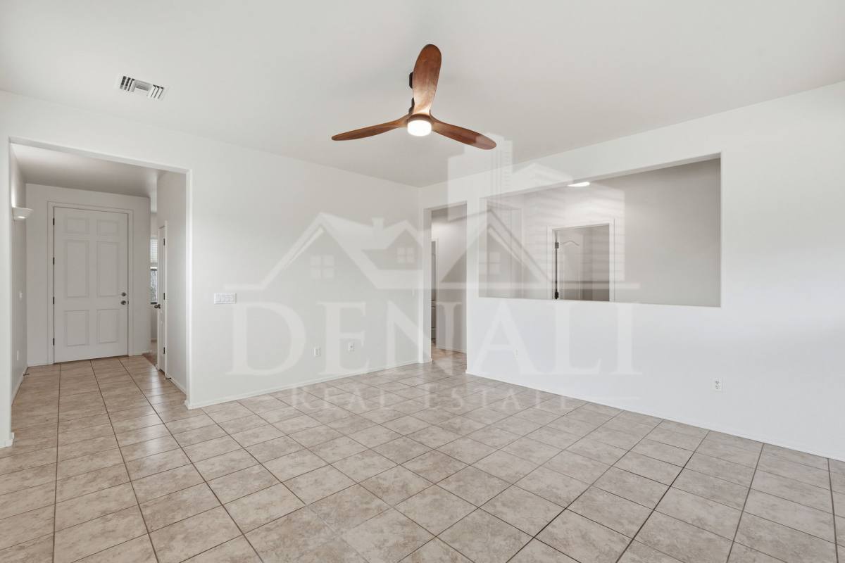 House for rent at 584 N Highlands Grove Lane, Sahuarita, AZ 85629