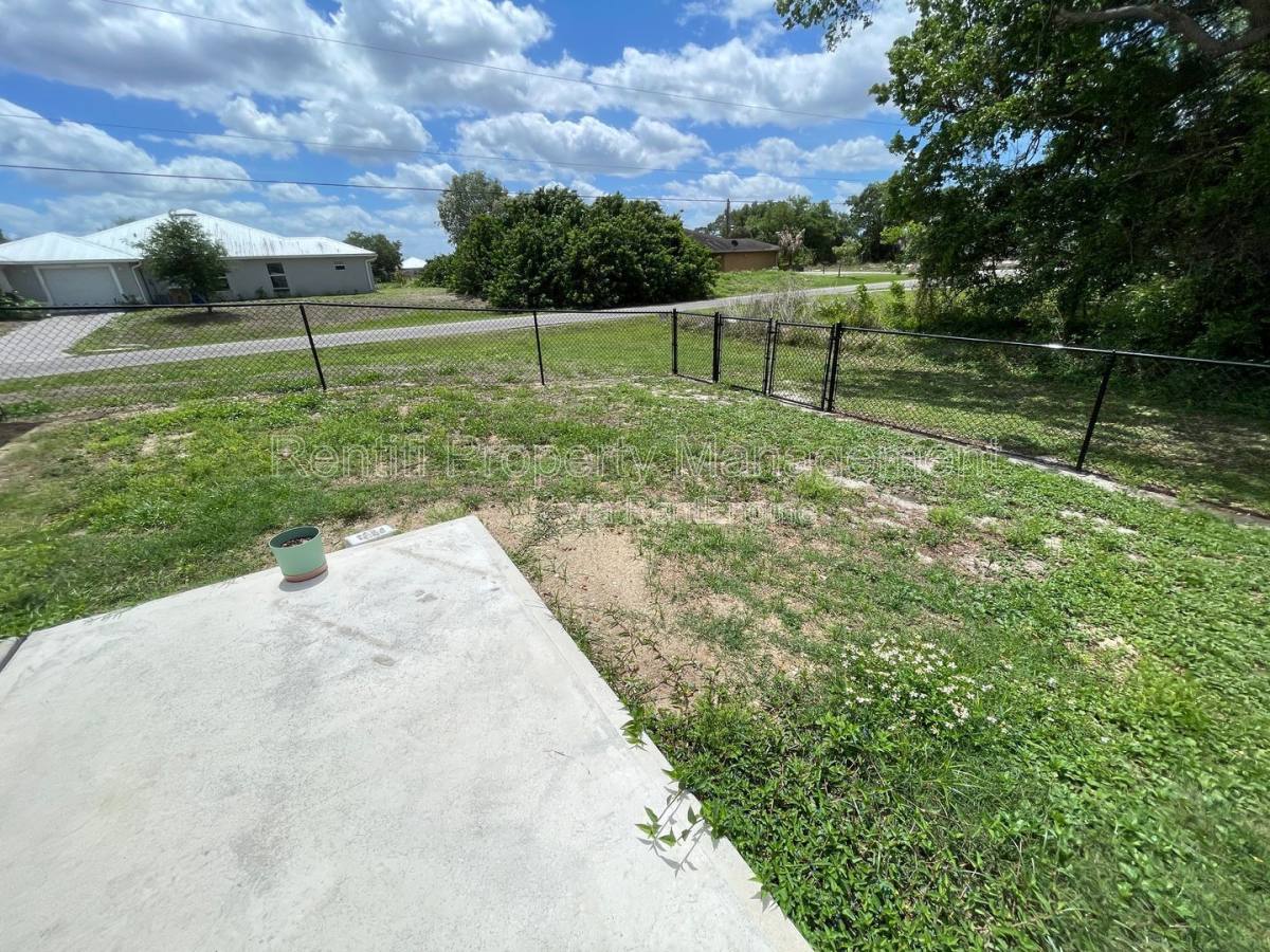 Apartment for rent at 142 Gordon Ave S, Lehigh Acres, FL 33973