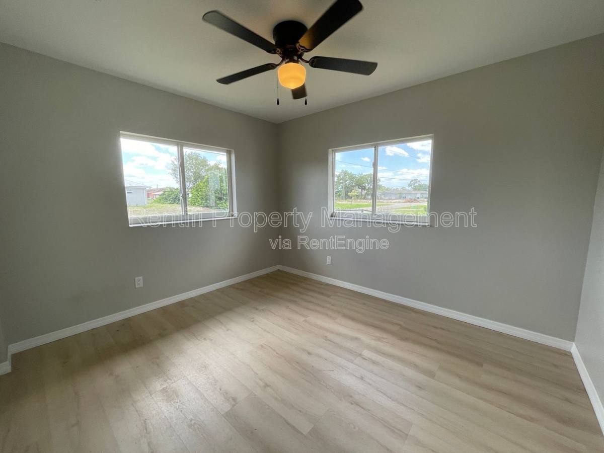 Apartment for rent at 142 Gordon Ave S, Lehigh Acres, FL 33973