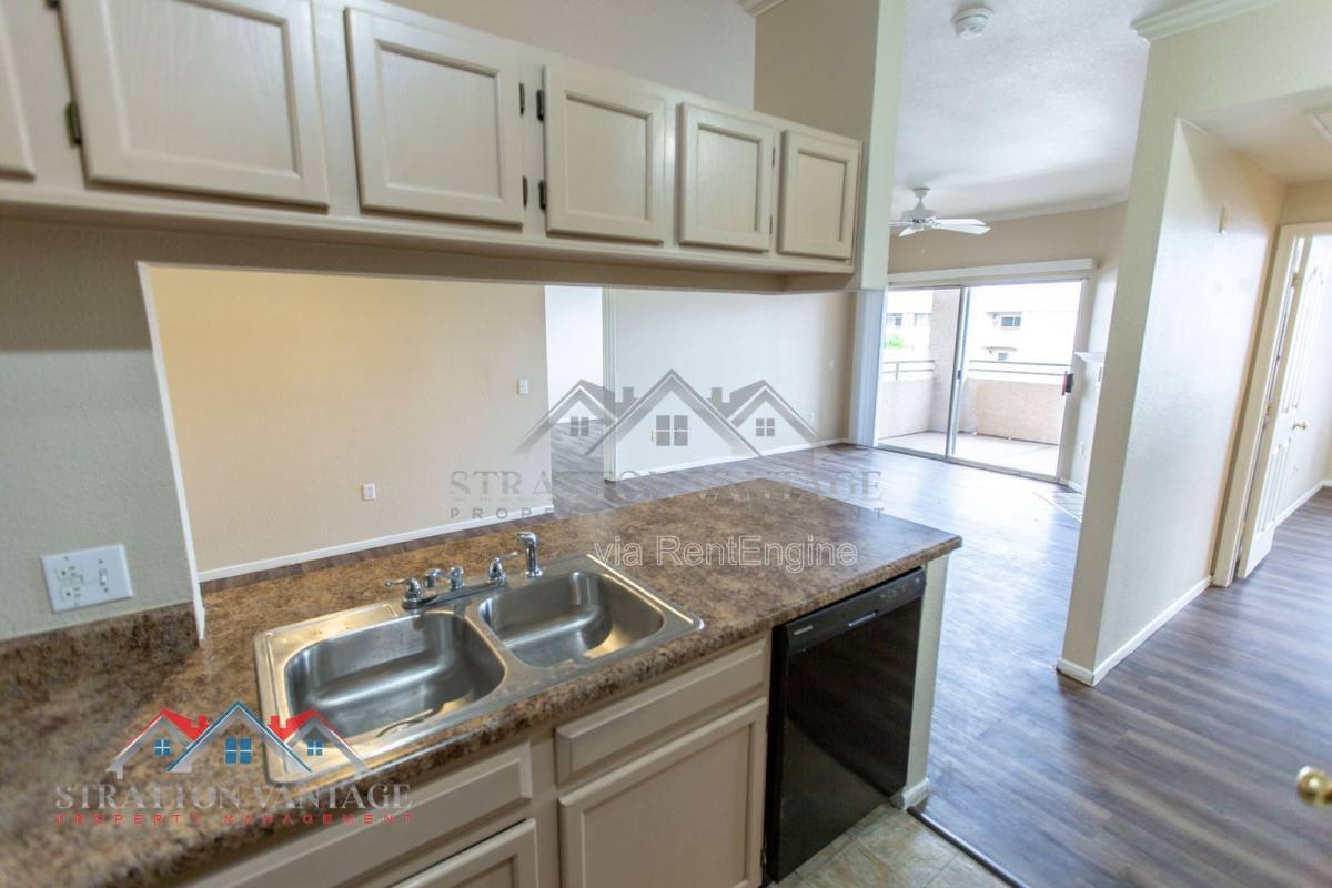 Apartment for rent at 16013 S Desert Foothills Parkway #2014, Phoenix, AZ 85048