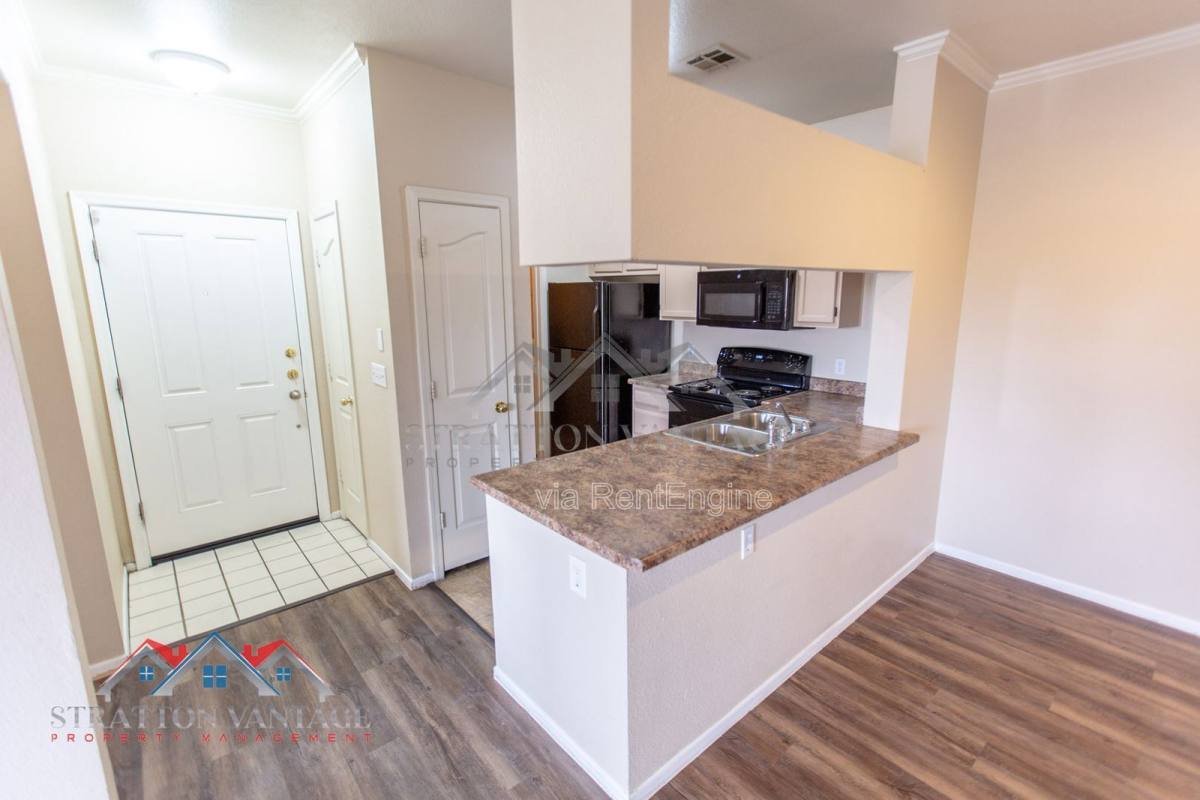 Apartment for rent at 16013 S Desert Foothills Parkway #2014, Phoenix, AZ 85048