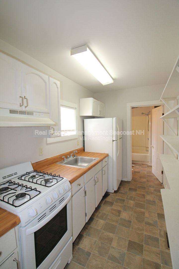 Apartment for rent at 40 Grove St #2, Dover, NH 03820