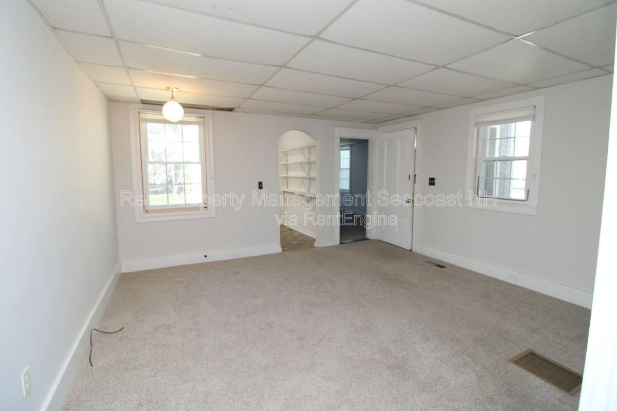 Apartment for rent at 40 Grove St #2, Dover, NH 03820