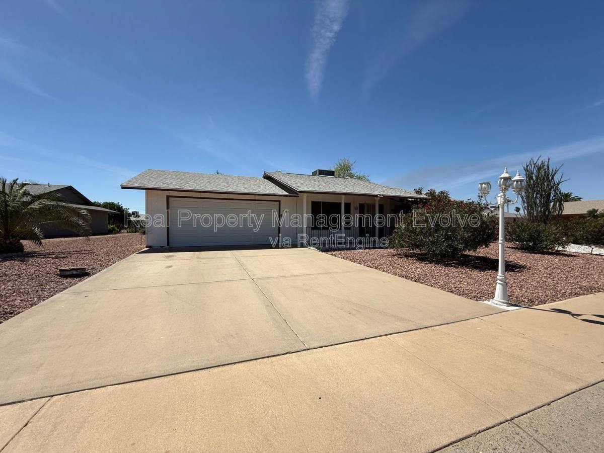 House for rent at 17026 N 96th Ave, Sun City, AZ 85373
