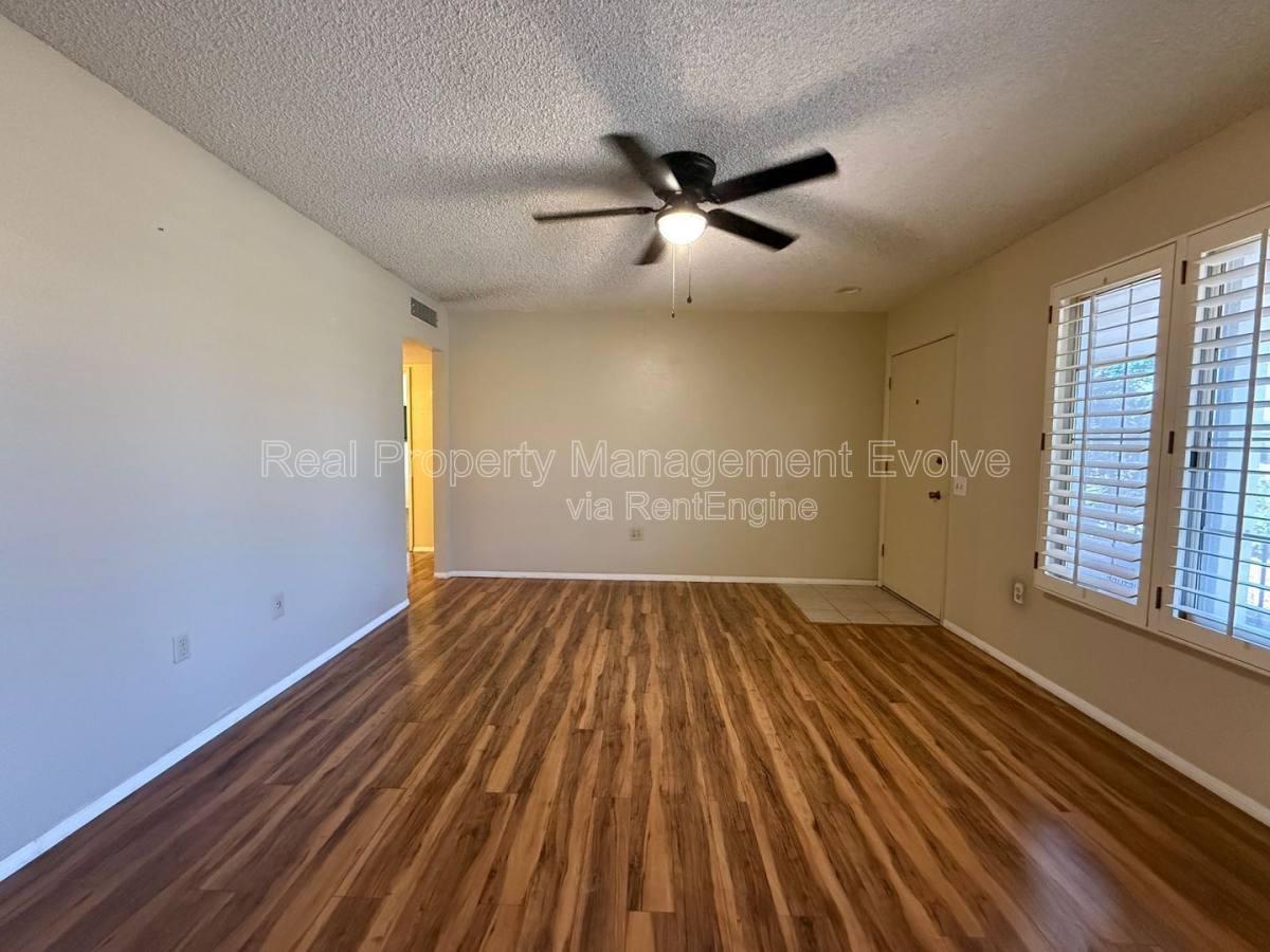 House for rent at 17026 N 96th Ave, Sun City, AZ 85373