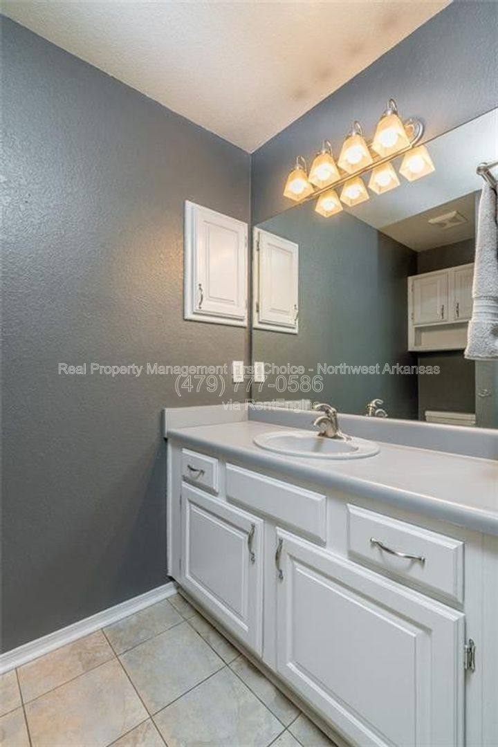House for rent at 3231 Shale St, Fayetteville, AR 72704