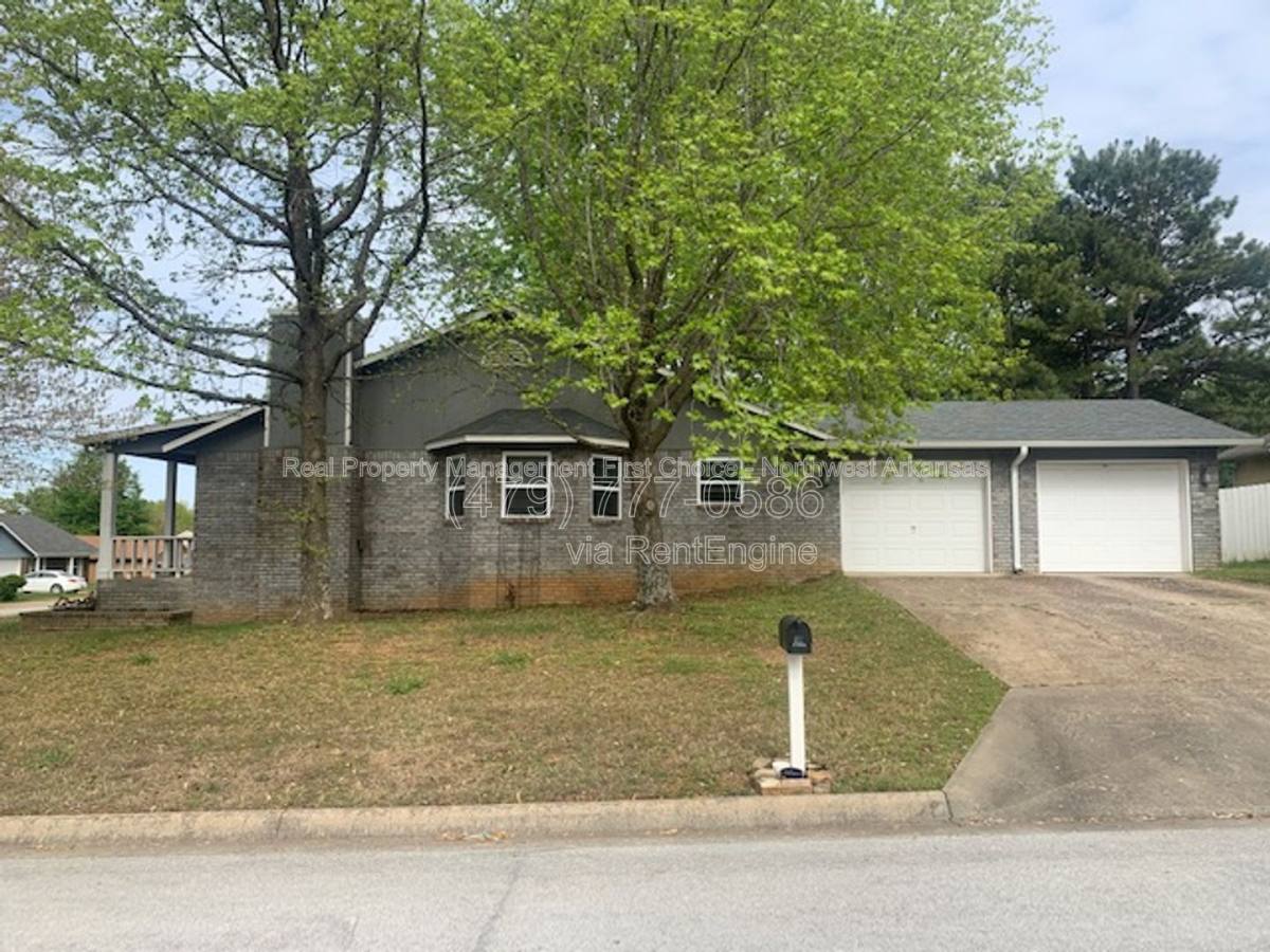 House for rent at 3231 Shale St, Fayetteville, AR 72704