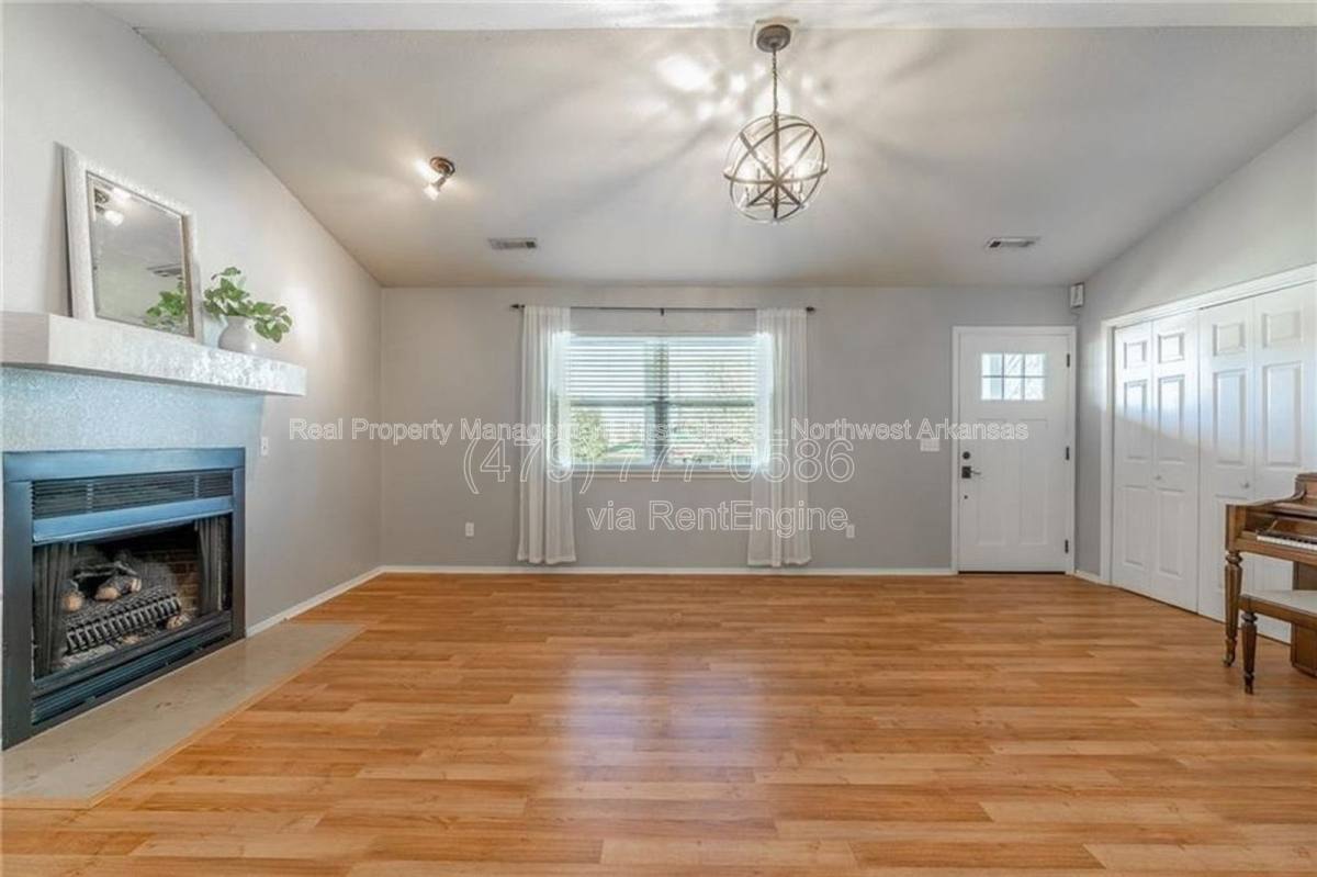 House for rent at 3231 Shale St, Fayetteville, AR 72704