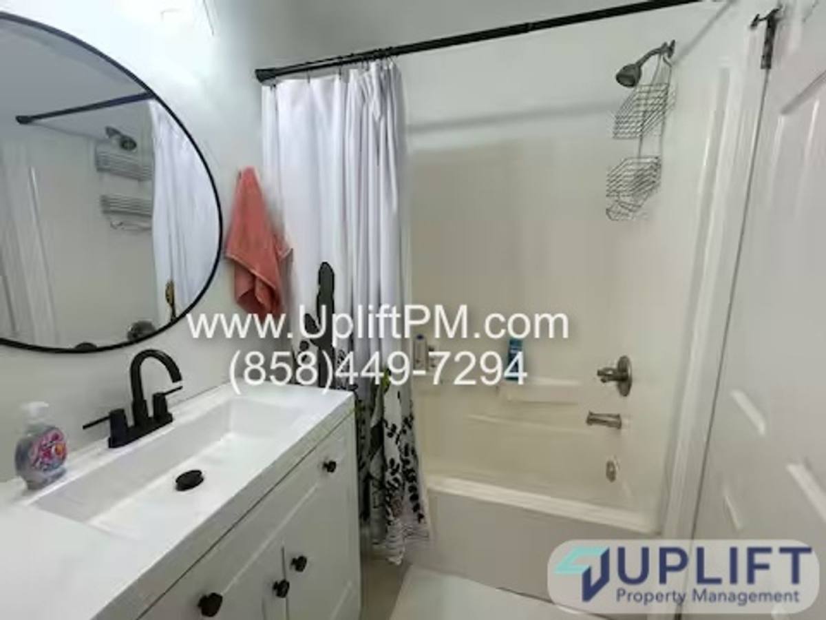 Condo for rent at 5402 Balboa Arms Dr #305, San Diego, CA 92117