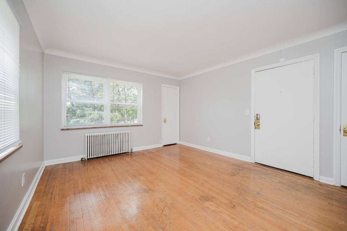 Apartment for rent at 5828 Ridge Ave #5, Cincinnati, OH 45213