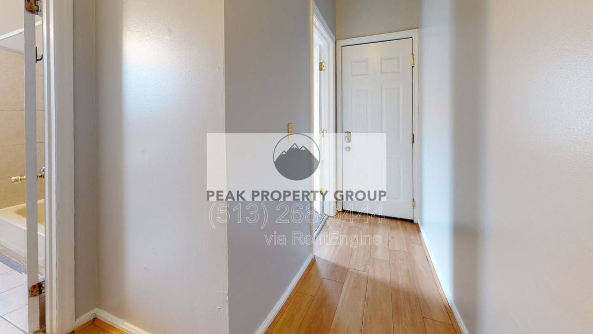 Apartment for rent at 2610 Woodburn Ave #1, Cincinnati, OH 45206