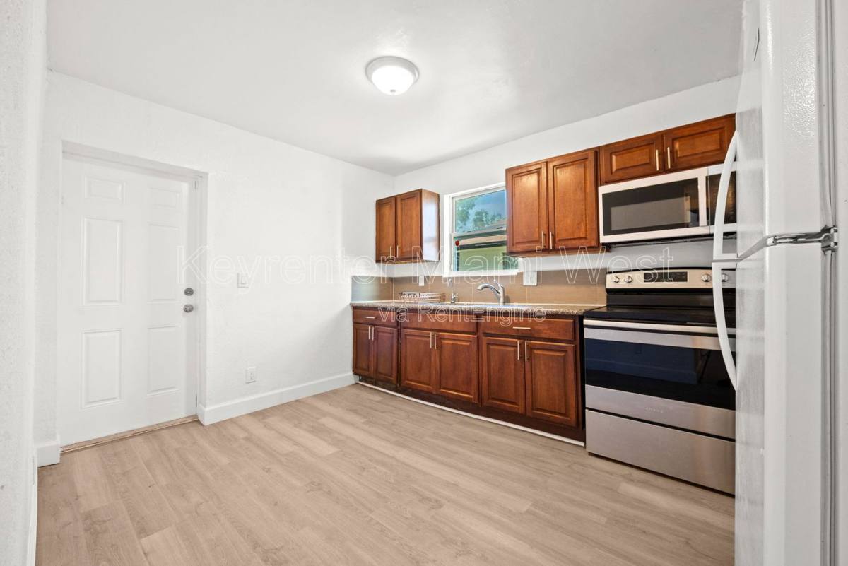 Apartment for rent at 7772 NW 9th Ave, Miami, FL 33150