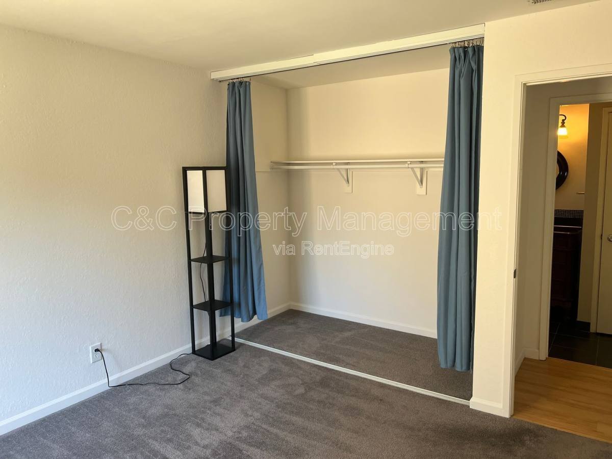 Apartment for rent at 5312 Ridgeview Circle #10, El Sobrante, CA 94803
